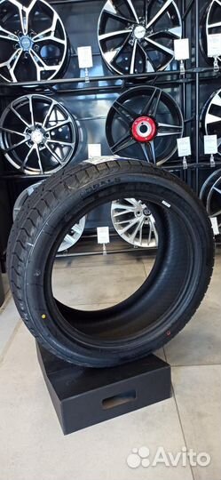 Opals SilverSnow F9 225/55 R18