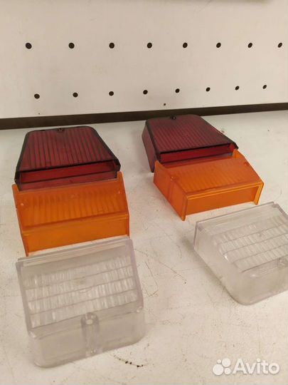 Стекло заднего фонаря газ 24 2я серия