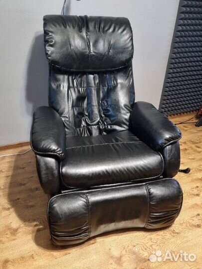 Массажное кресло