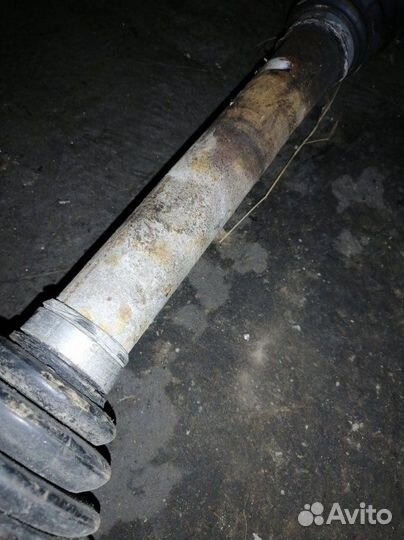 Привод передний левый Peugeot 308 2011