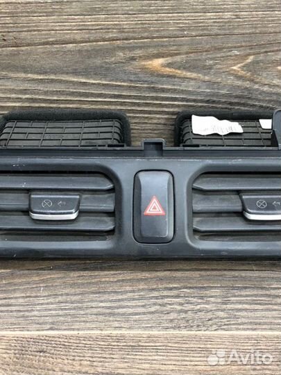 Дефлектор воздушный Kia Rio 3 1.4 2012