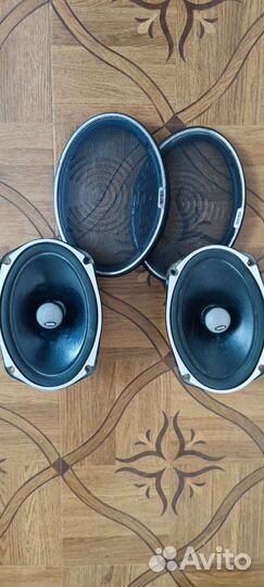 Колонки момо