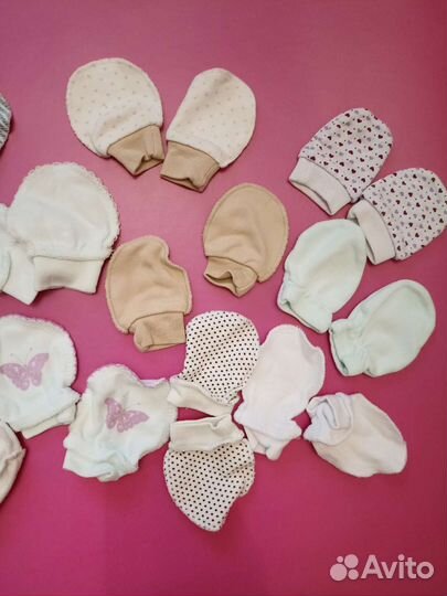 Антицарапки и пинетки для новорожденных