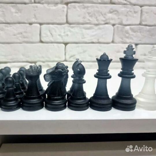 Шахматы ручной работы новые из смолы