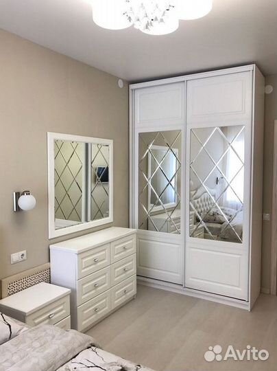 Шкаф распашной