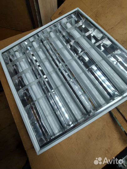 Светильник в Армстронг