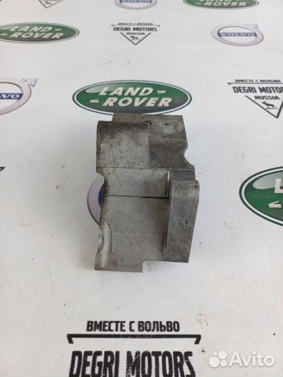 Кронштейн опоры двигателя задний Volvo XC90 дизель