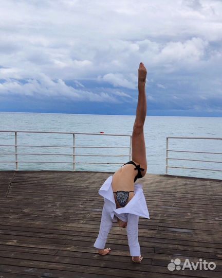 Тренер по танцам и растяжке