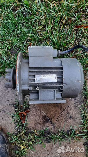Электродвигатель 220в 0,55кВ