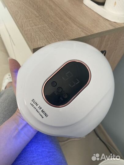 Лампа для ногтей