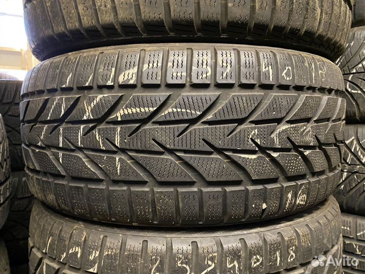 Toyo Snowprox S953 235/40 R18 W
