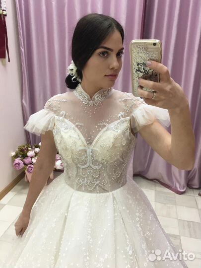Свадебное платье