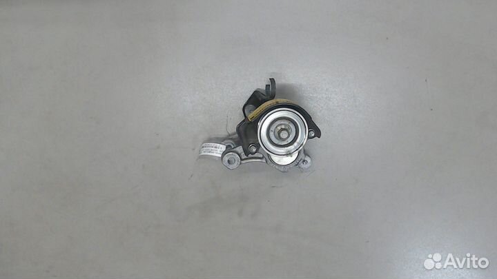 Натяжитель приводного ремня Toyota Camry V40, 2011