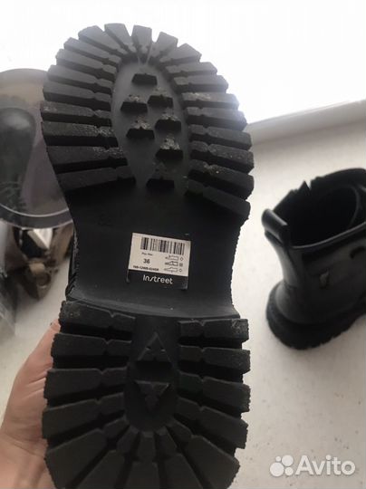 Ботинки женские 36 размер новые