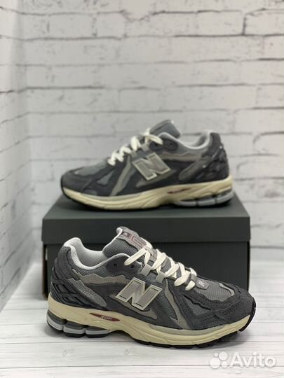 Кроссовки New Balance 1906r