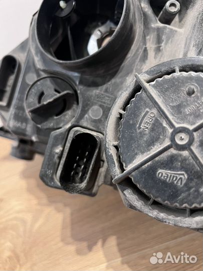 Фары левая и правая на шкоду рапид