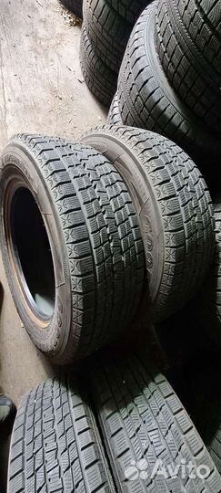 Goodyear Ice Navi SUV 215/65 R16 98