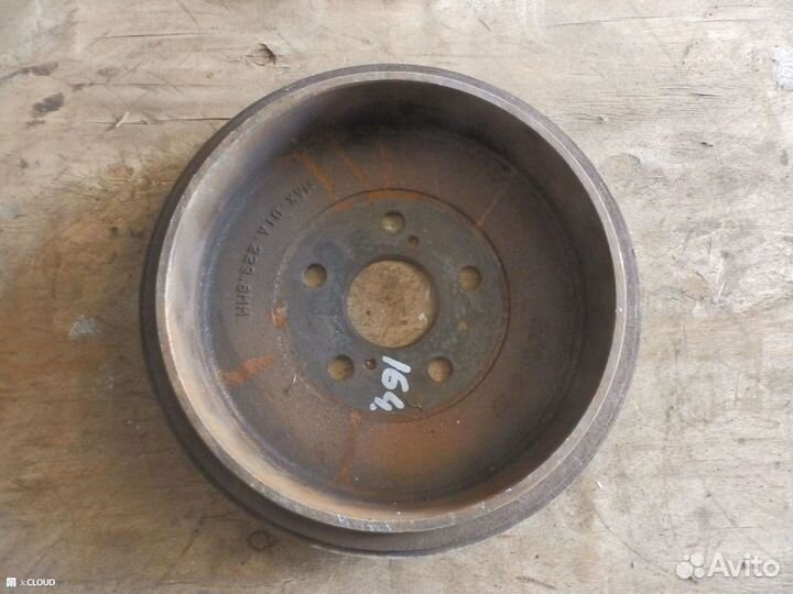 Тормозной барабан на toyota wish ZNE10