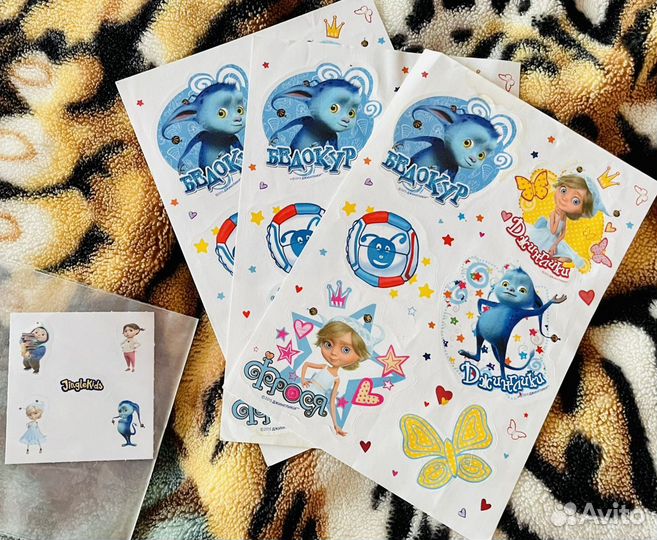 Джинглики. 7 магнитов, брелок, 3 пазла, 12 наклеек