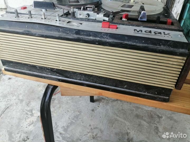 Катушечный магнитофон