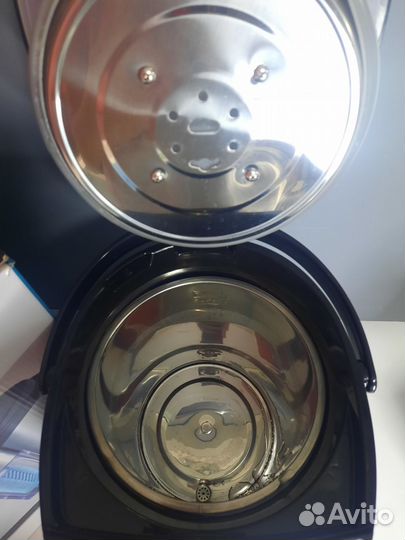 Термопот dexp THP-5900 черный 5л Ручной/электро