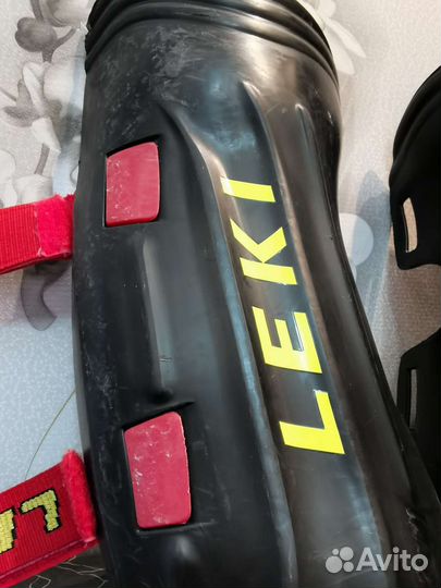 Защита голени горнолыжная