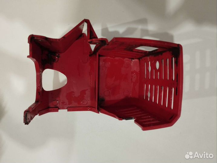 Культиватор Мантис кожух двигателя