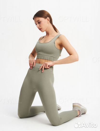 Одежда в рубчик оптом