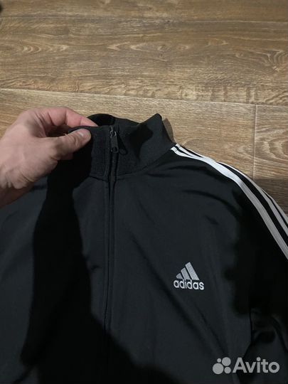 Спортивный костюм adidas