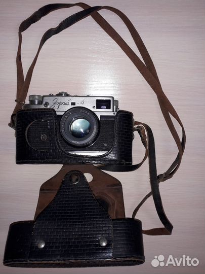 Пленочный фотоаппарат зенит М3 и Зоркий 4 , Вилия