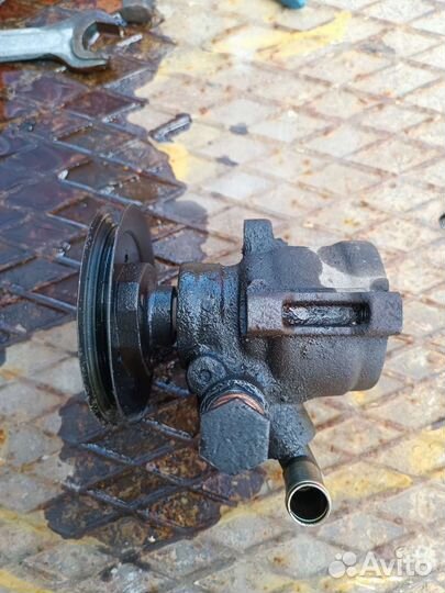 Насос Гура Фольксваген гольф 3 1.8