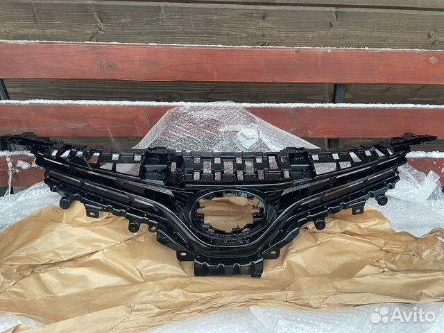 Решетка радиатора toyota Camry 70(Тойота Камри70)