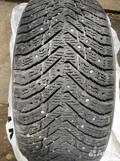 Nokian Tyres Hakkapeliitta 8 225/50 R17