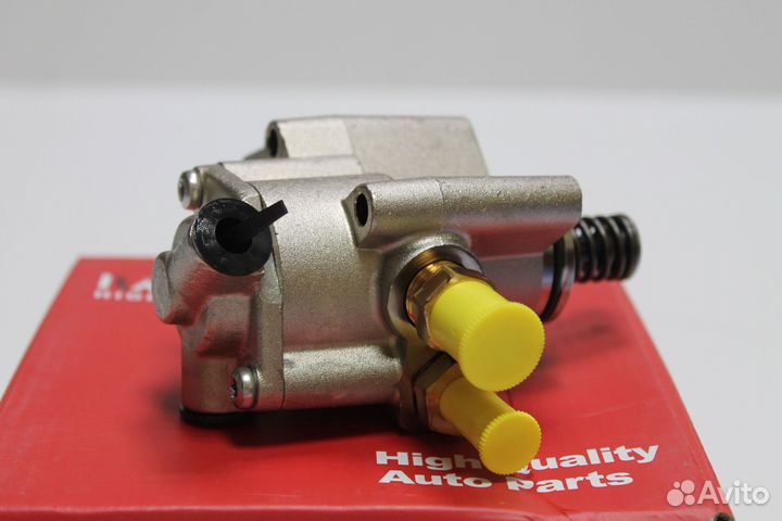 Топливный насос VW 2.0 BPY BWE 06F127025M