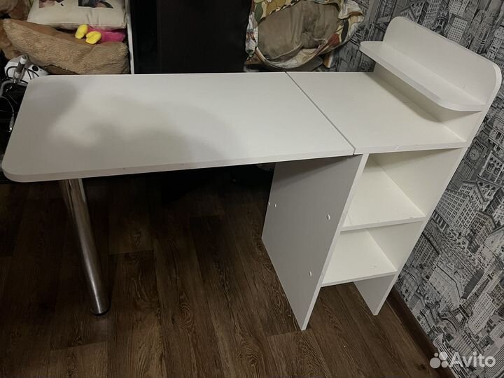 Маникюрный стол складной бу