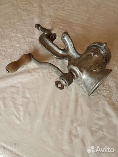 Мясорубка ручная СССР чугунная