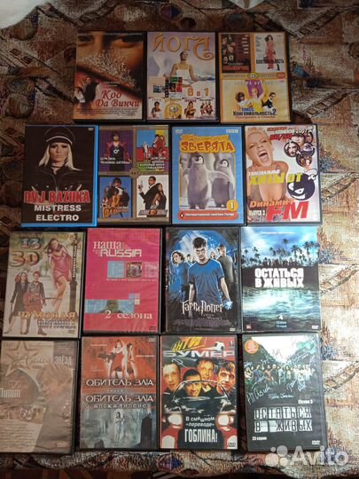 Dvd проигрыватель с 15 ю дисками