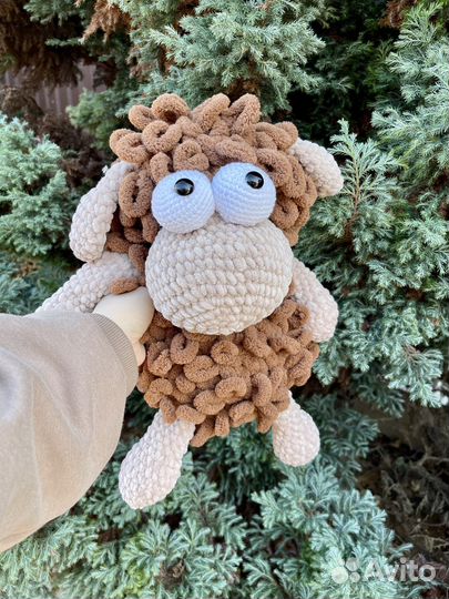 Вязаная игрушка Барашек Шон