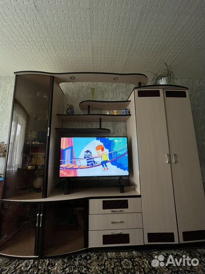 Стенка в гостиную