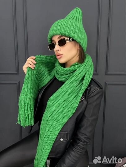 Комплект шапка и шарф новый женский