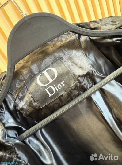 Куртка Dior: сделайте свой стиль уникальным