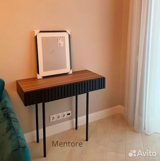 Консольный столик Batista