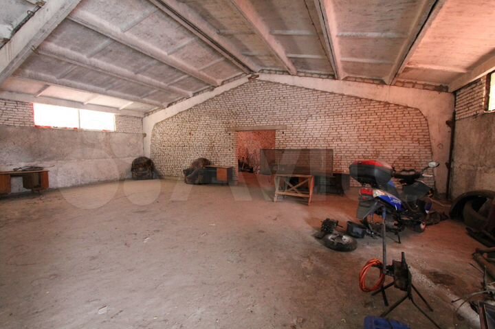 Помещение свободного назначения, 216 м²