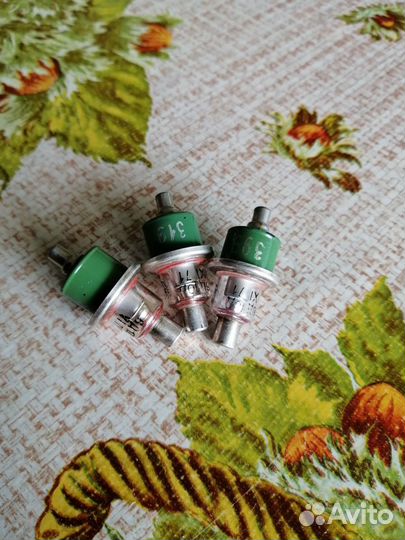 Радиолампа диод 6д10д - 3 штуки