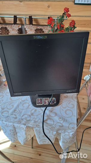 Монитор Philips