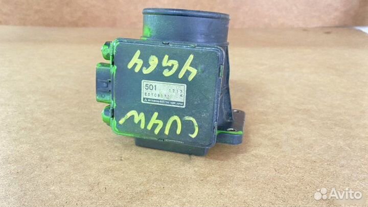 Расходомер воздушный Mitsubishi Chariot N84W 4G64