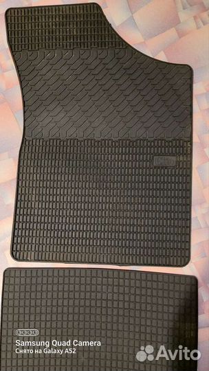 Резиновый коврик