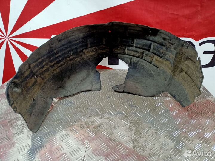 Подкрылок задний левый правый Ford Focus 3