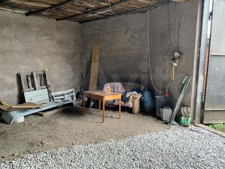 Гараж, > 30 м²