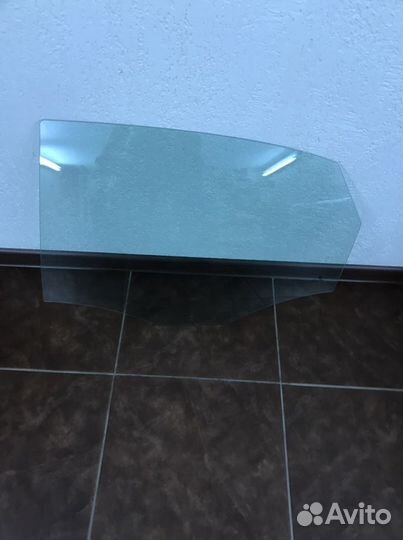 Стекло VW Polo